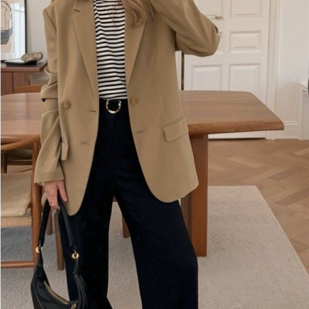 Vestique Tan Blazer NWT